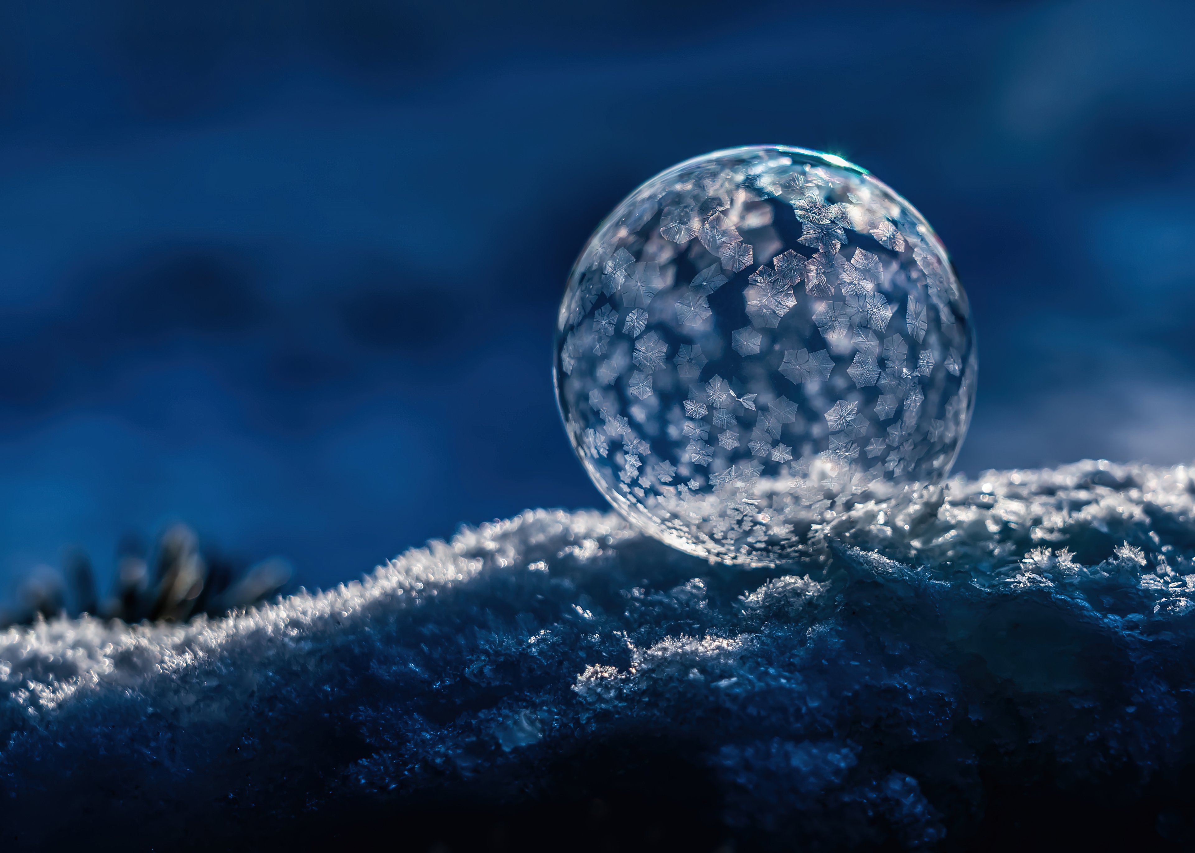 Frozen Bubble's Crystalline Moment 4K Wallpaper