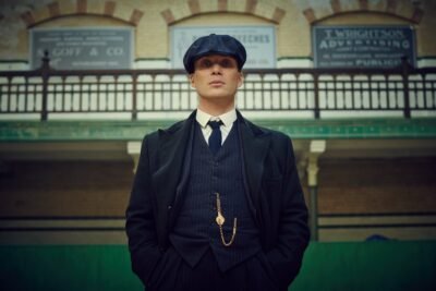 Peaky Blinders: Tommy's Piercing Gaze 4K Wallpaper