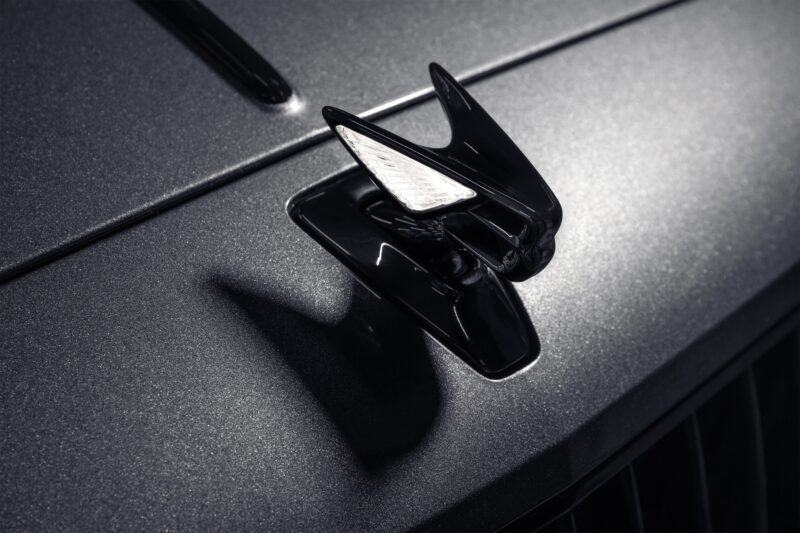 Bentley's Hybrid Elegance 4K Wallpaper