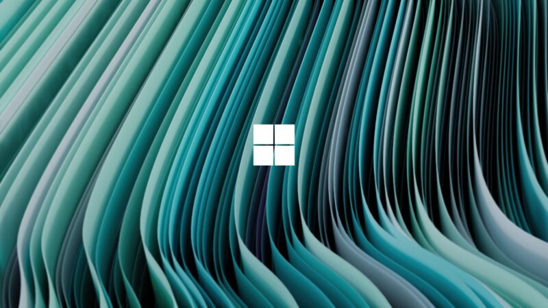 Windows 11: Fluid Teal Waves 4K 5K Wallpaper