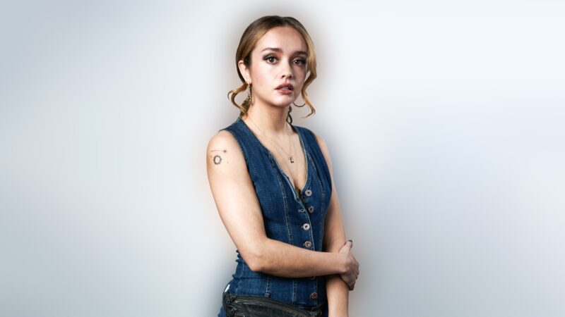 Olivia Cooke: Elegant Denim Portrait 4K 5K Wallpaper