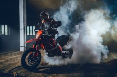 KTM 690 SMC R: Smoke & Power 4K Wallpaper