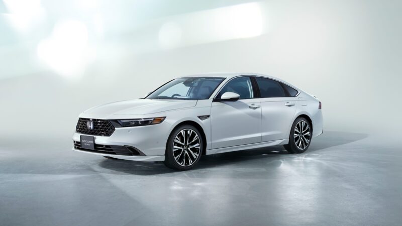 2024 Honda Accord EHEV: Sleek Sedan Elegance 4K 5K 8K Wallpaper