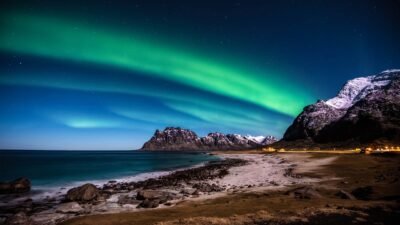 Lofoten's Midnight Aurora Dance 4K Wallpaper