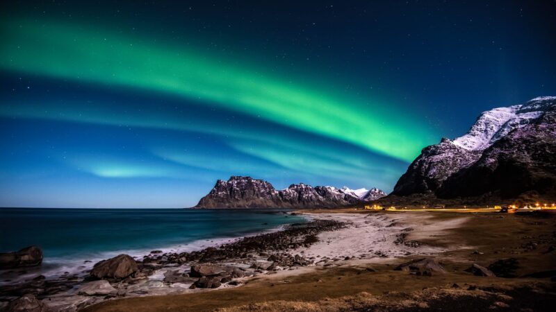 Lofoten's Midnight Aurora Dance 4K Wallpaper
