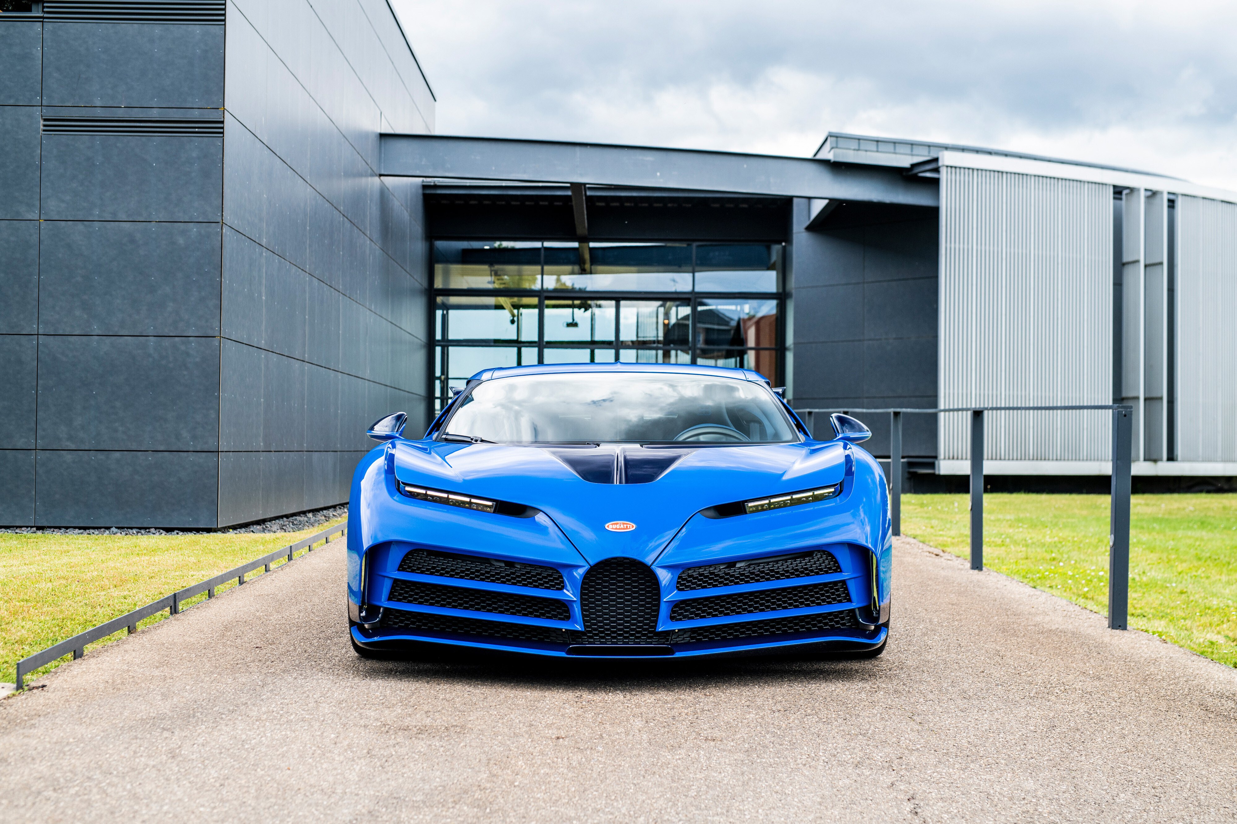 Bugatti Centodieci: Rare Blue Hypercar Brilliance 4K Wallpaper