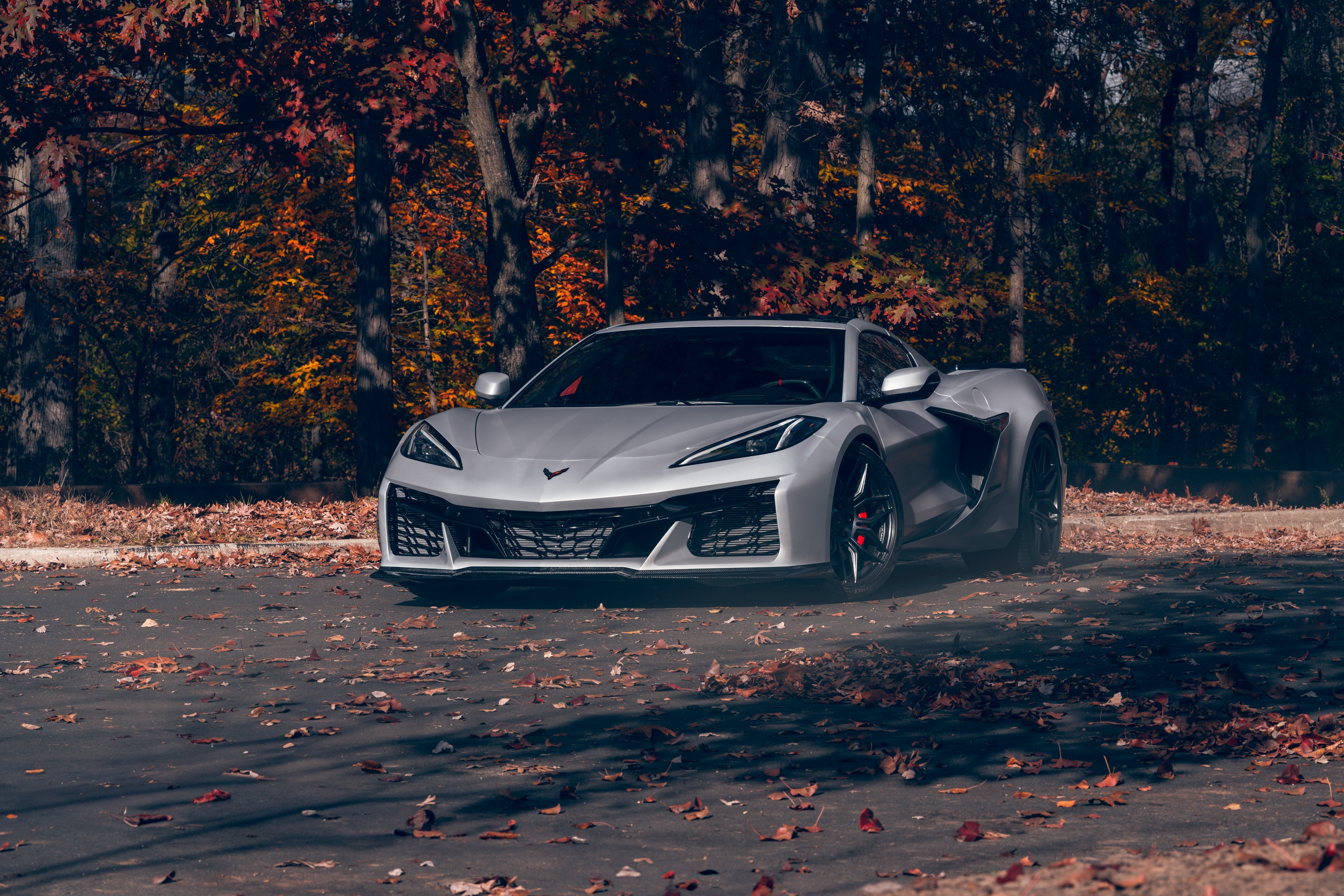Corvette Z06: Autumn's Fierce Performance 4K Wallpaper