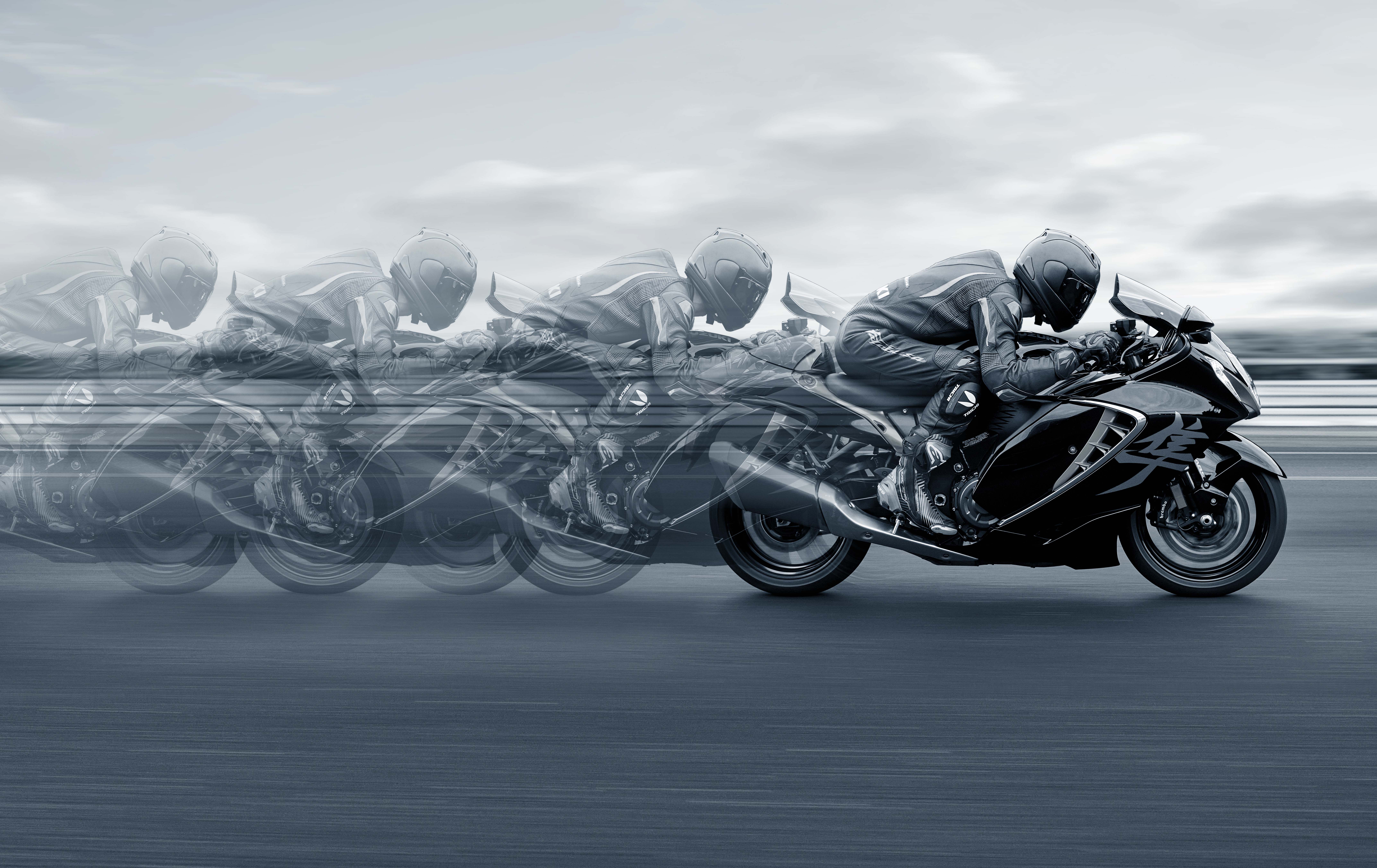 Suzuki Hayabusa: Speed Demon Slicing Through Time 4K 5K 8K Wallpaper