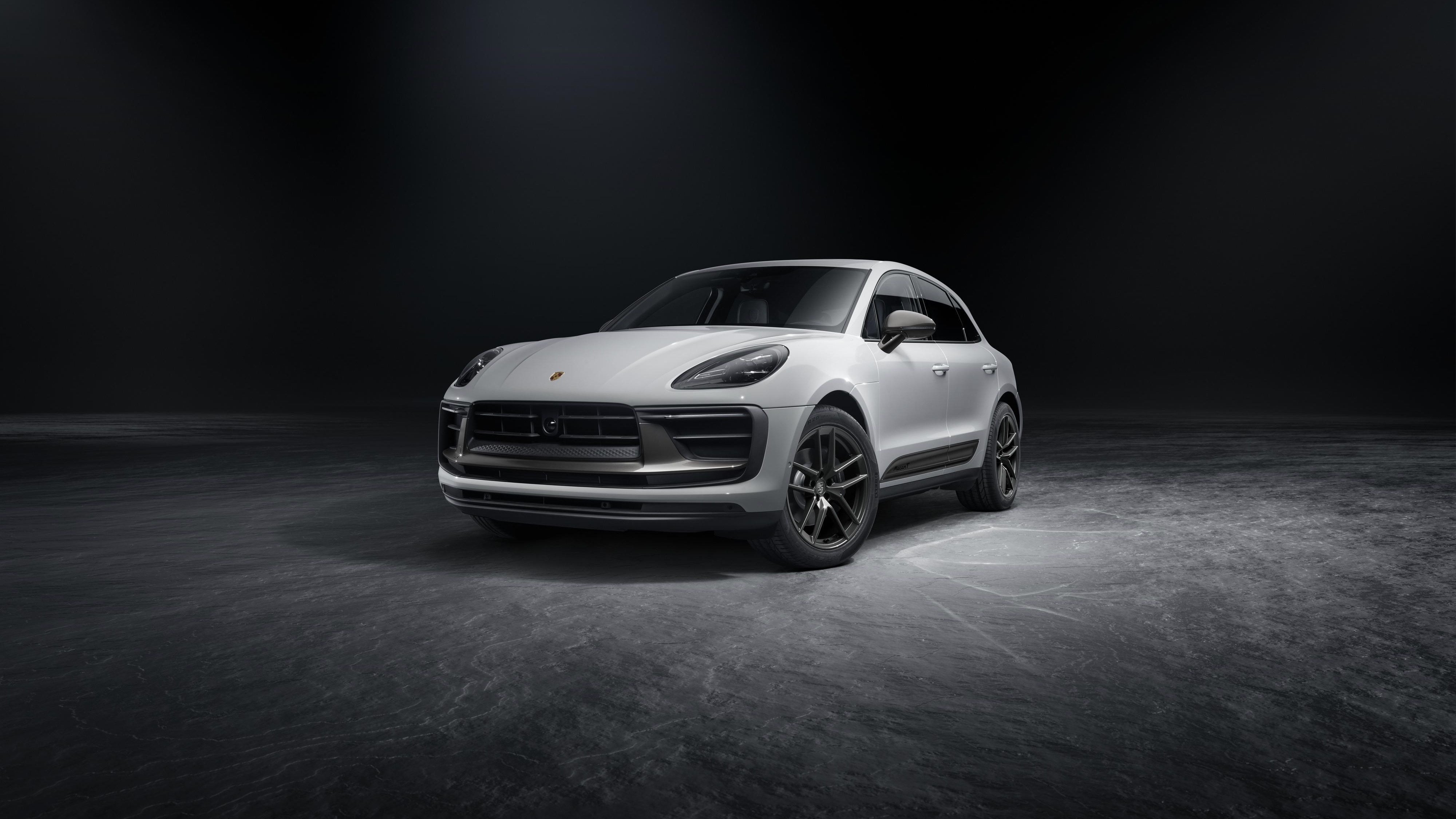 2022 Porsche Macan T: Urban Stealth 4K Wallpaper