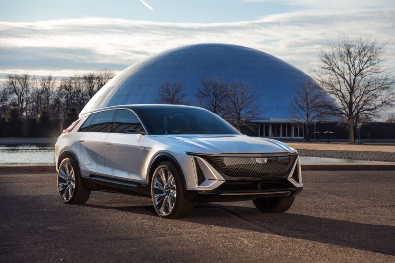 Cadillac LYRIQ: Futuristic Electric Crossover Elegance 4K 5K 8K Wallpaper