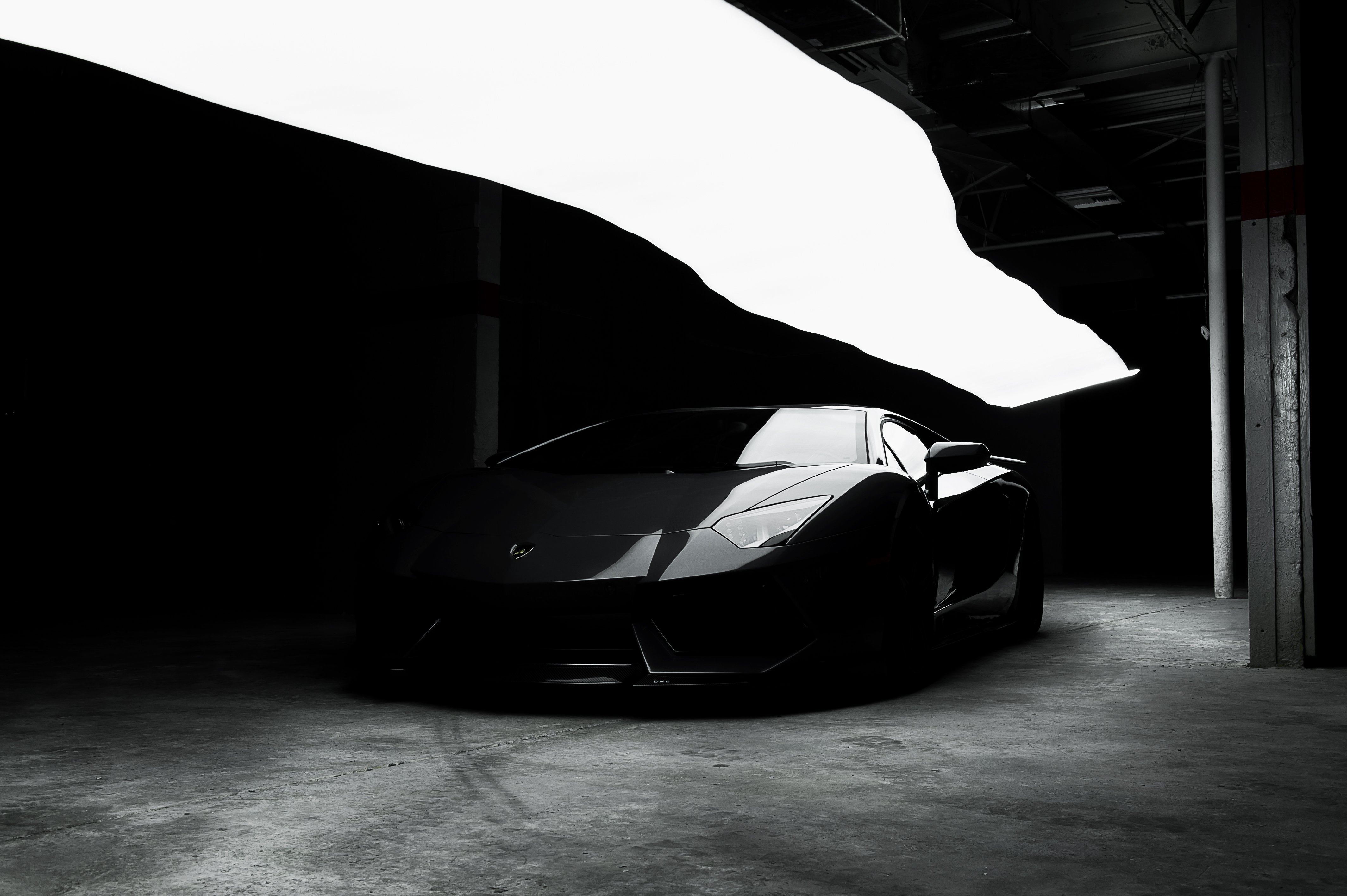 Shadows of Speed: Aventador Unleashed 4K Wallpaper