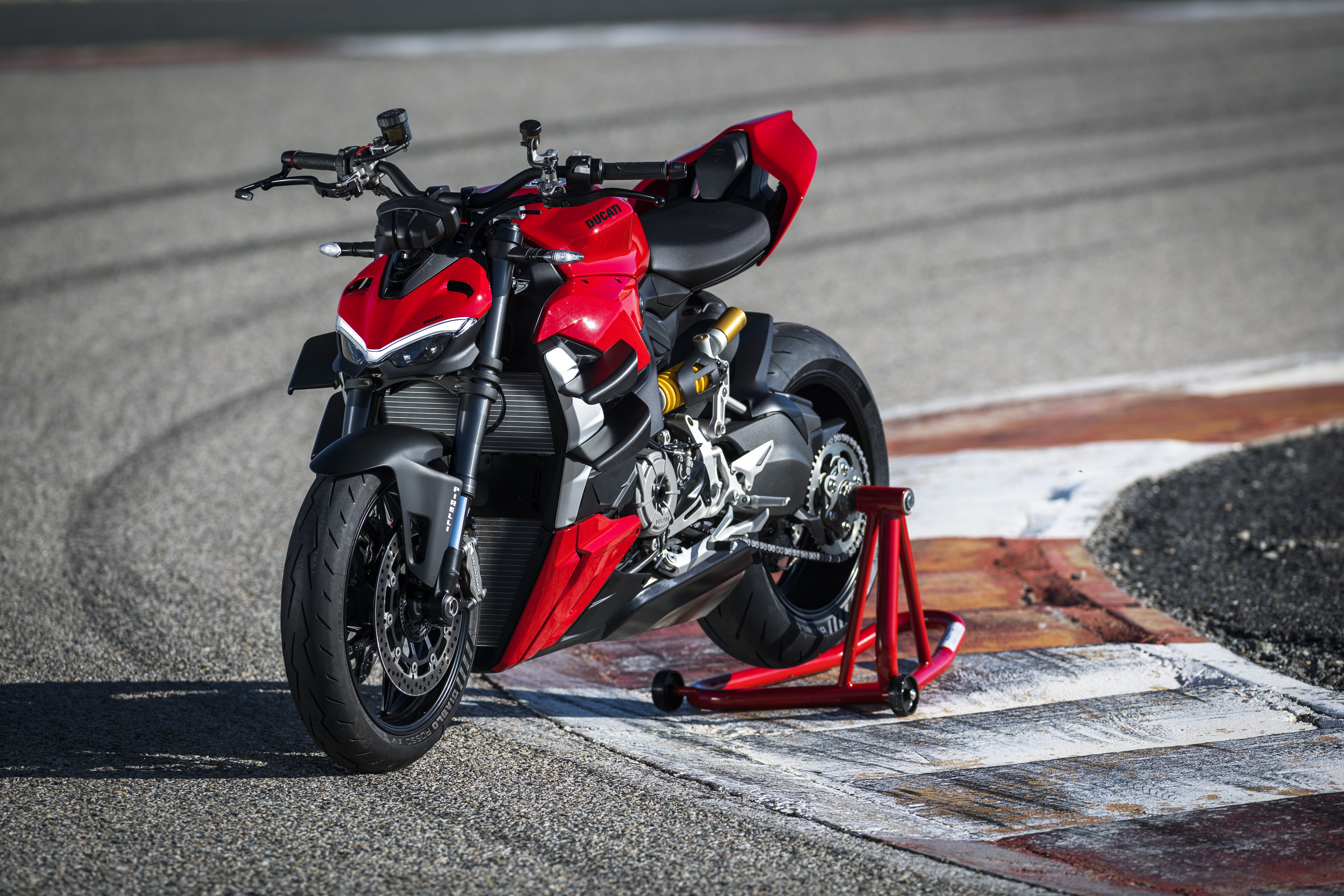 Ducati Streetfighter V2: Racing Precision 4K 5K 8K Wallpaper