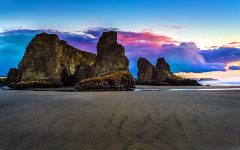 Sunset Serenity at Bandon Beach 4K 5K Wallpaper