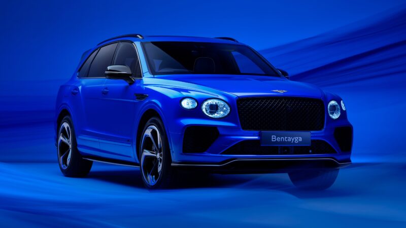 2024 Bentley Bentayga S: Nila Blue Power 4K 5K Wallpaper
