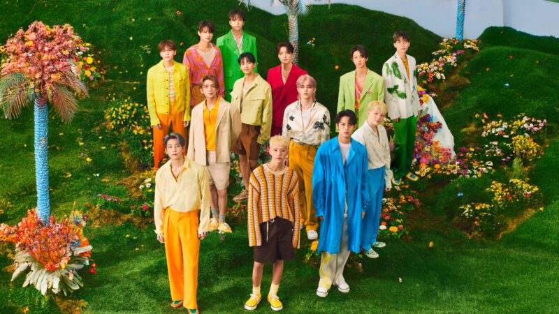 Seventeen Bloom in Sector 17 4K 5K Wallpaper