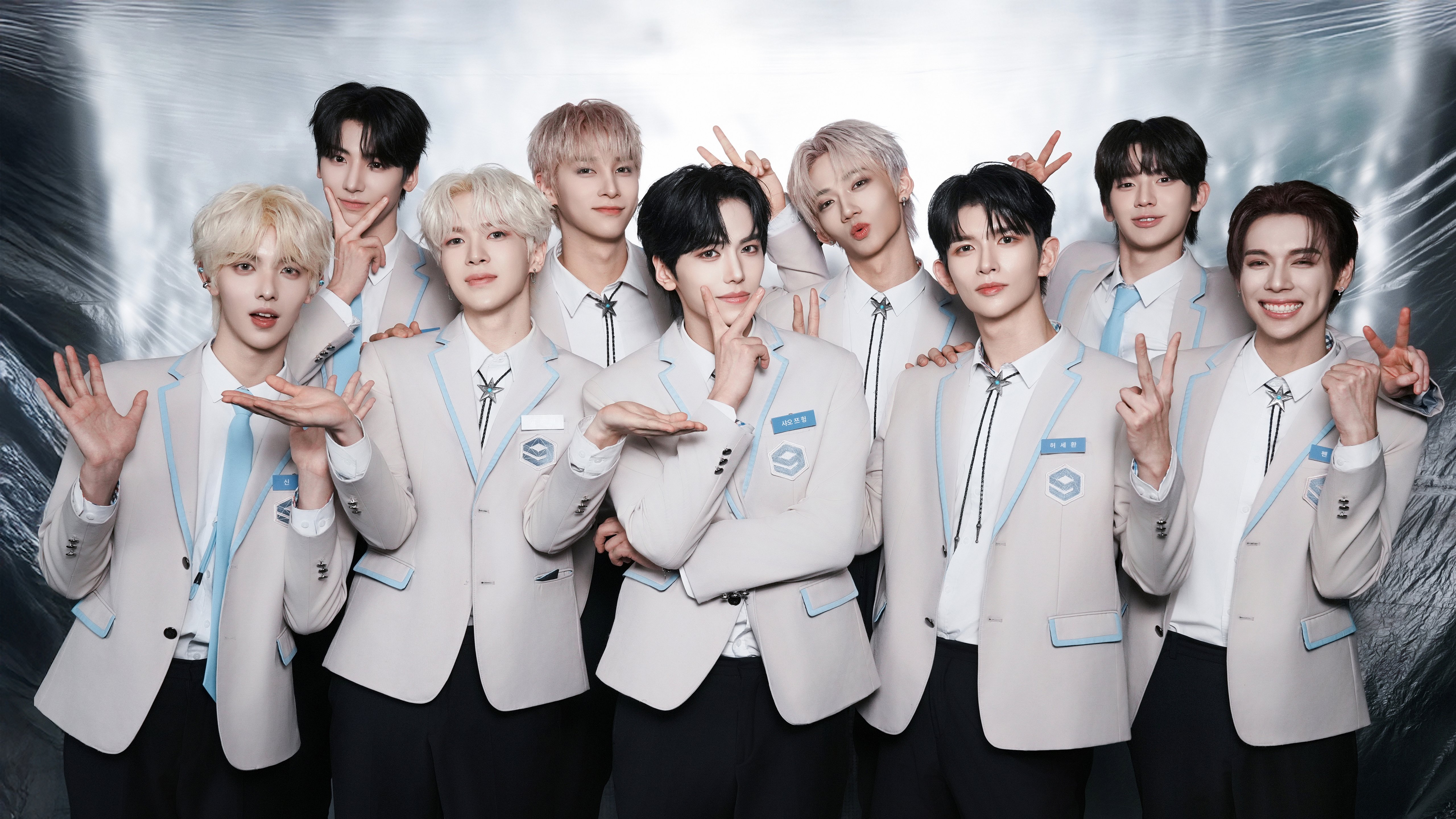 Polarix: K-Pop Stars Striking Iconic Pose 4K 5K Wallpaper