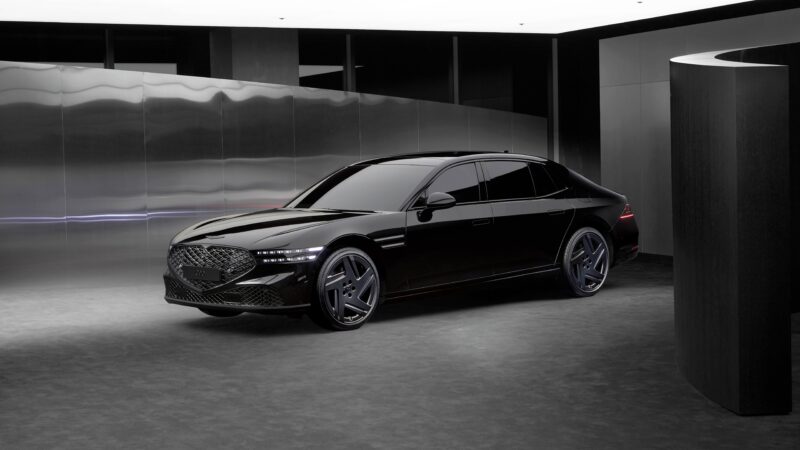 2024 Genesis G90: Noir Luxury Unleashed 4K 5K 8K Wallpaper