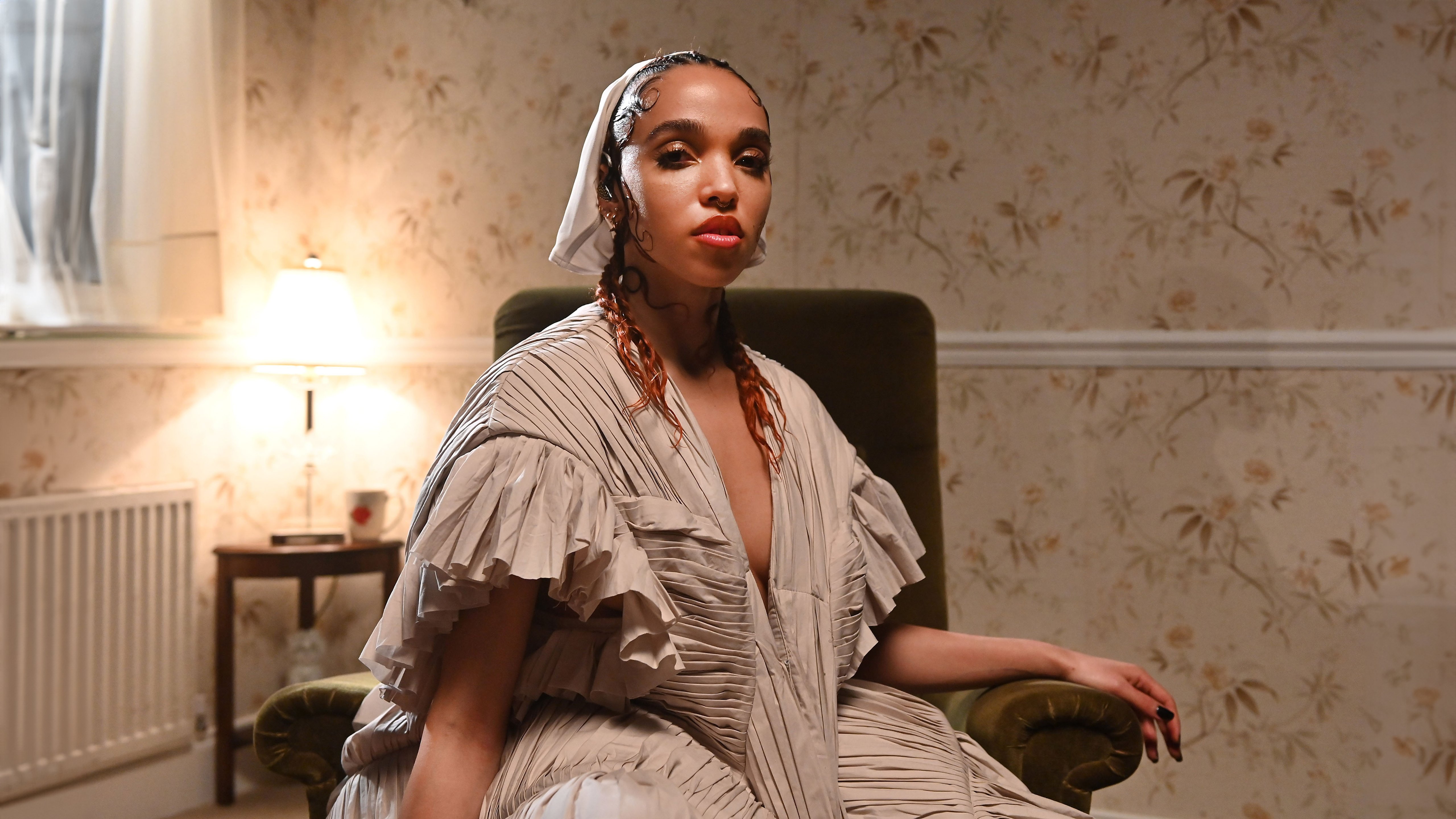 FKA Twigs: Ethereal Grace in Soft Light 4K 5K Wallpaper