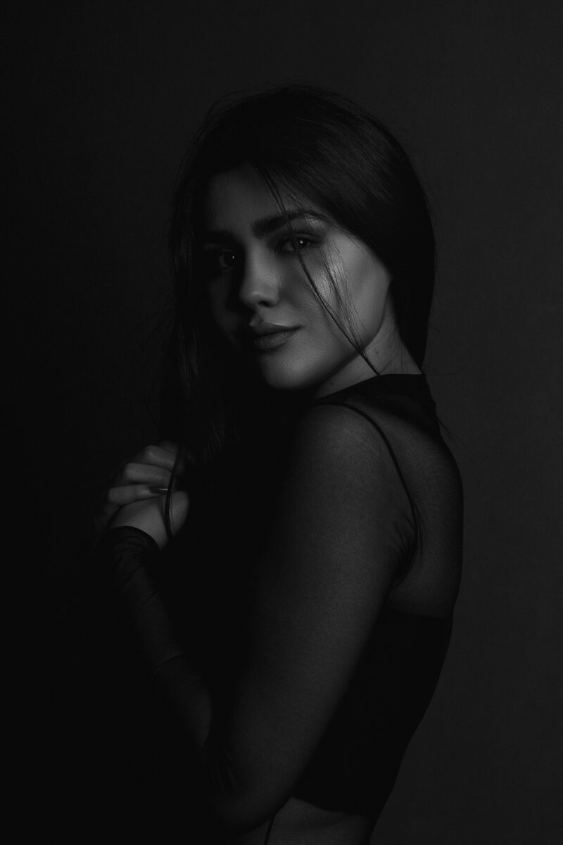 Shadows of Elegance: Monochrome Beauty Wallpaper