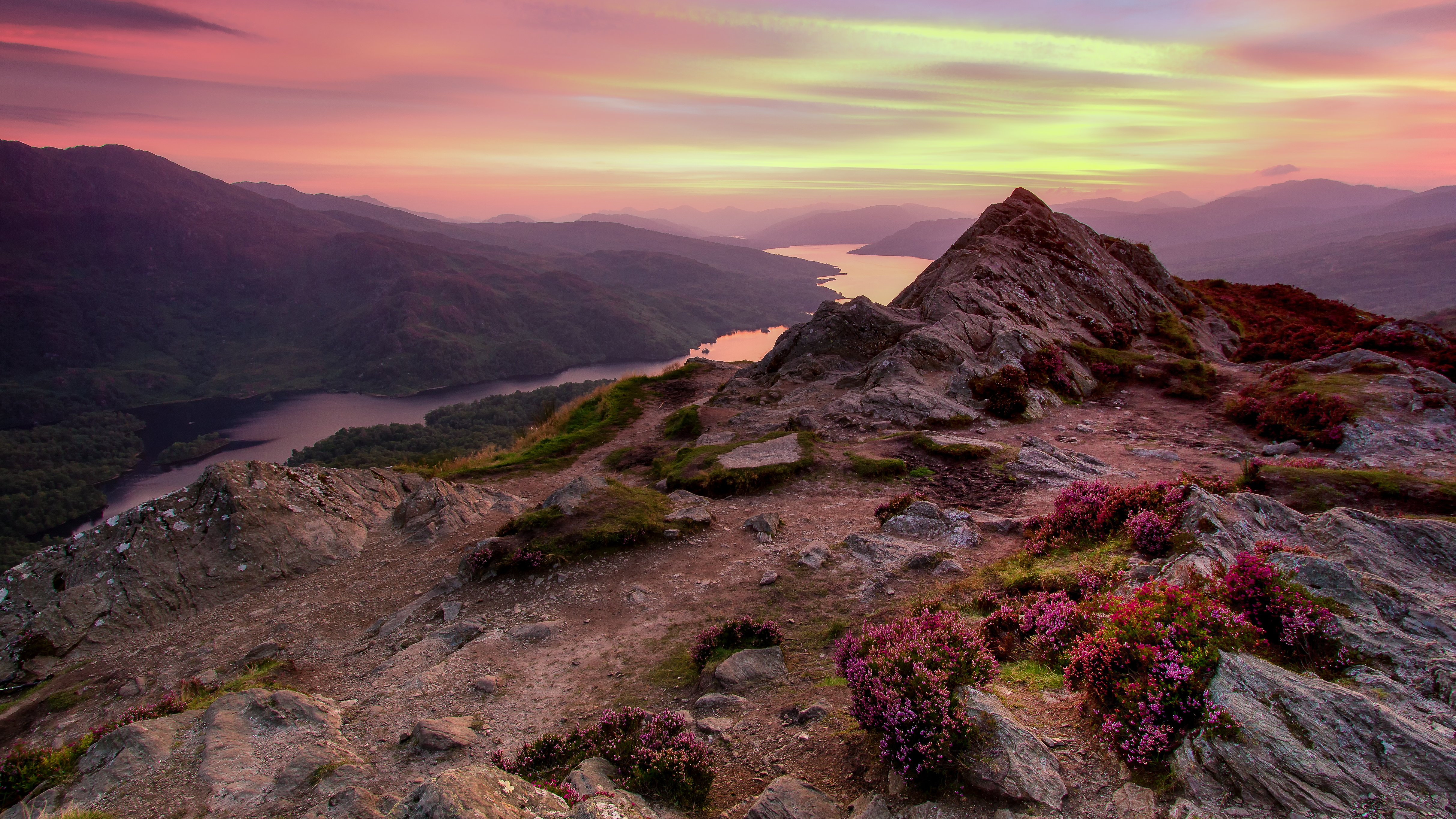 Sunset Over Loch Katrine's Rugged Peaks 4K Wallpaper