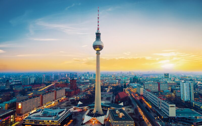 Berlin TV Tower: A Sunset Over the City 4K Wallpaper