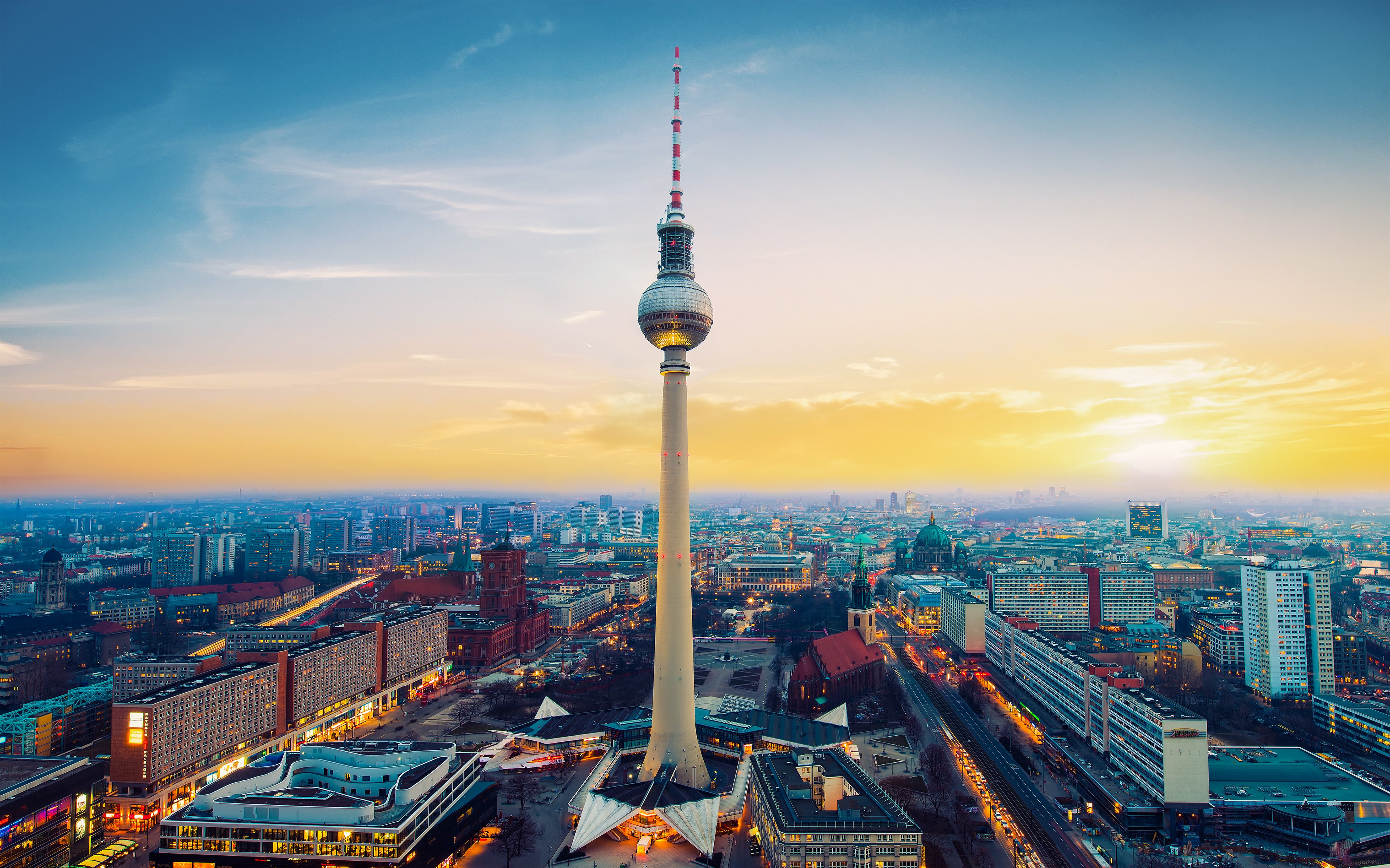 Berlin TV Tower: A Sunset Over the City 4K Wallpaper
