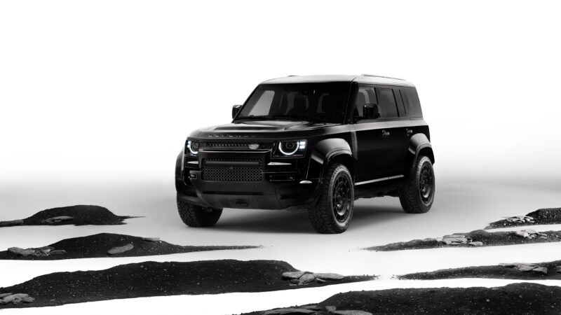 Land Rover Defender Octa: Monochrome Beast 4K 5K 8K Wallpaper