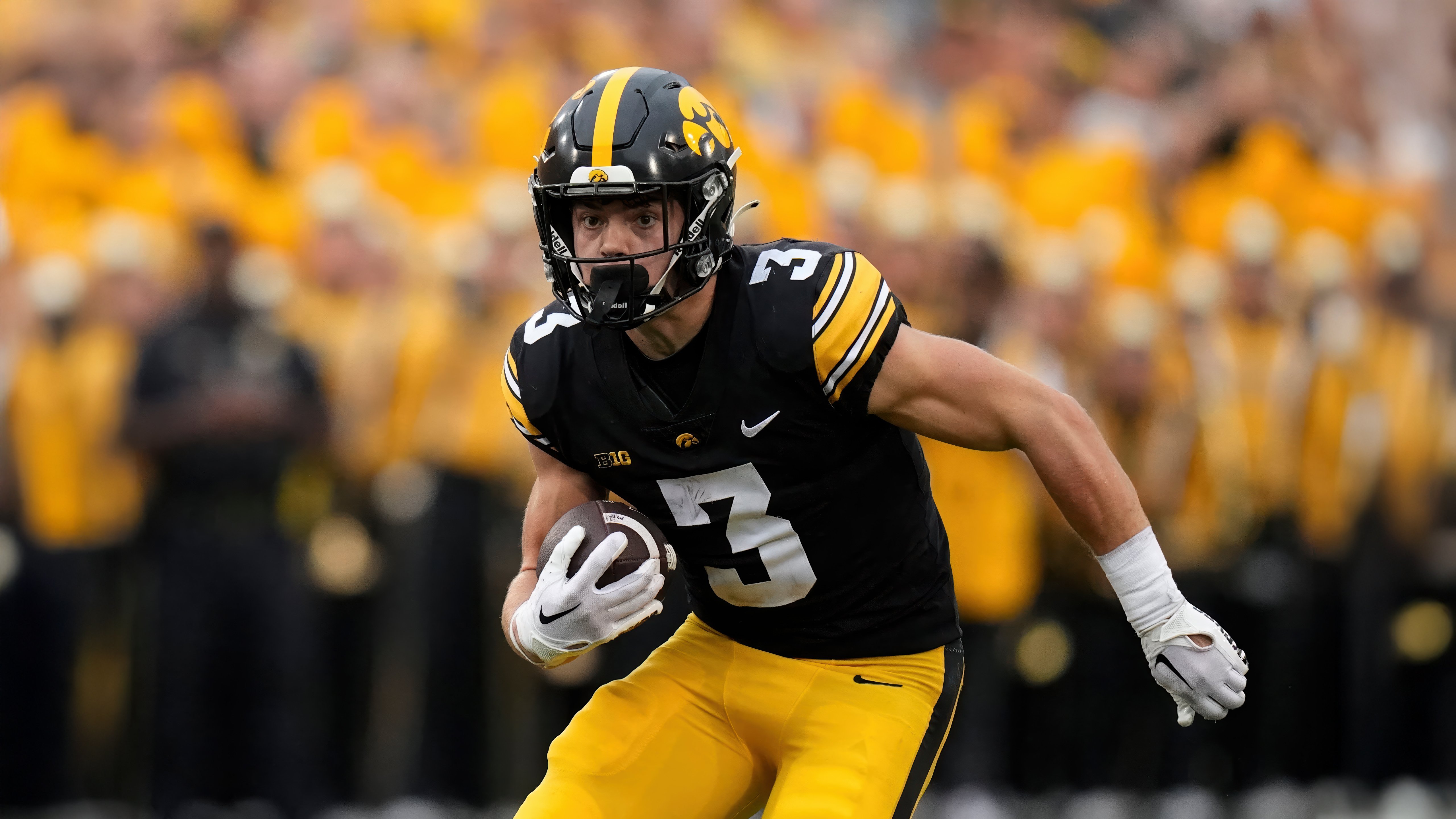 Cooper Dejean: Iowa's Gridiron Dynamo 4K 5K Wallpaper