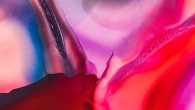 Fluid Passion: Pink Abstract Flow 4K 5K Wallpaper