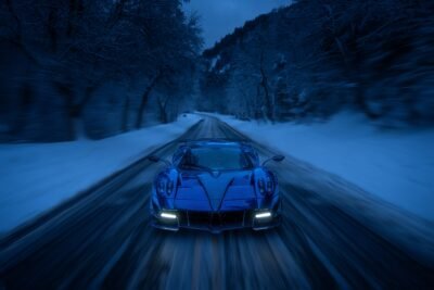 Pagani Huayra: Winter's Midnight Charge 4K 5K 8K Wallpaper